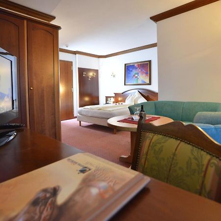 Hotel Residenz Hochland Seefeld in Tirol Ruang foto