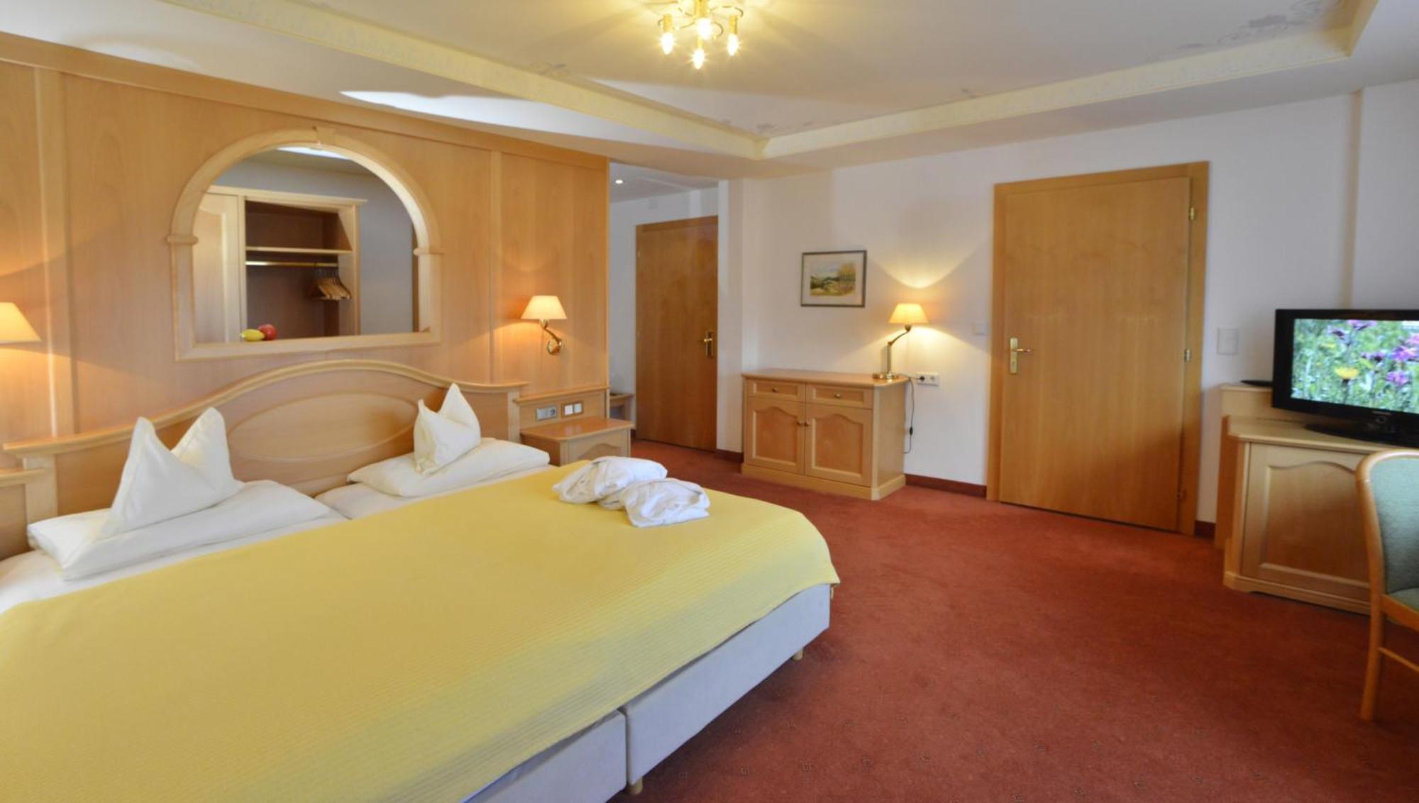 Hotel Residenz Hochland Seefeld in Tirol Ruang foto